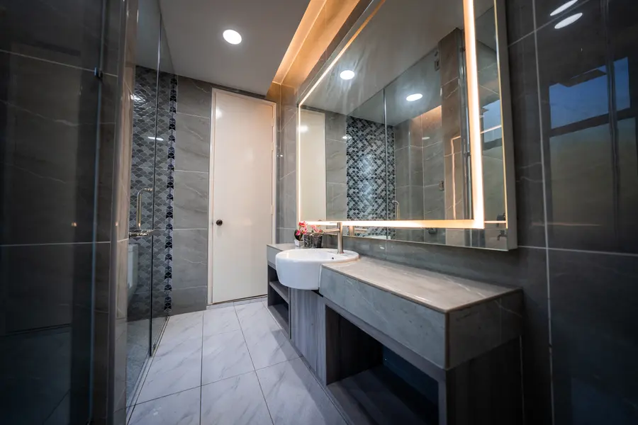 DMZ Holdings Bungalow — Real Estate, image 12 of 15